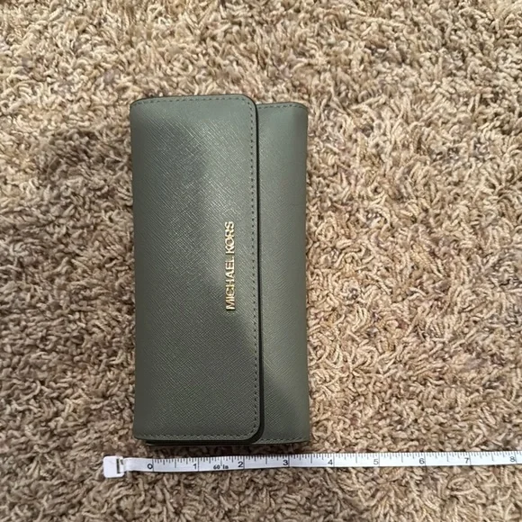 Michael Kors Green Saffiano Wallet - Picture 9 of 9